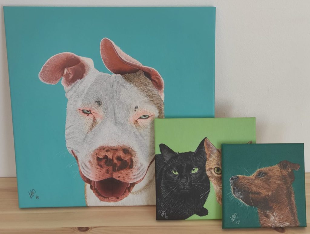 Distintos tamaños de retratos personalizados de mascotas